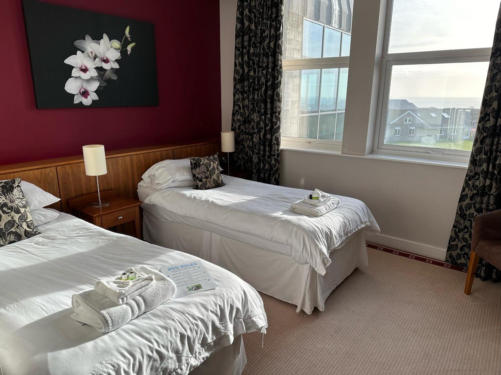 The New Admiralty Hotel Ltd Portland Dış mekan fotoğraf